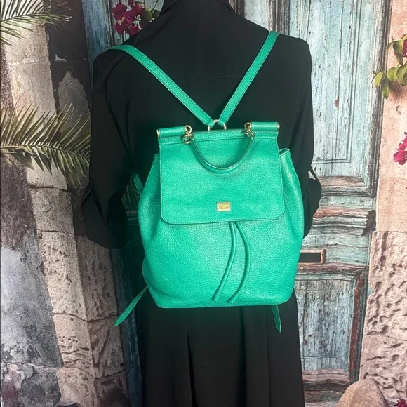 Dolce & Gabbana Sicily Leather Backpack in Rare Green, good  display picture 3